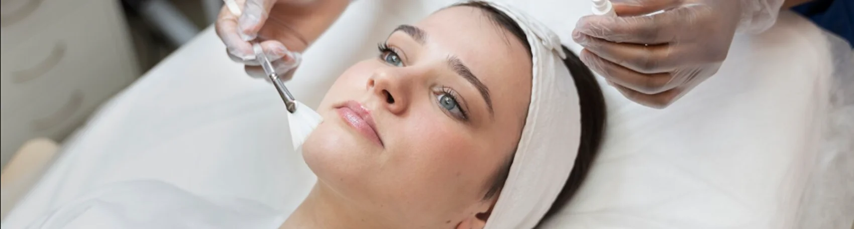 Dermaplane Facial: How This Treatment Gives You Instant Glow